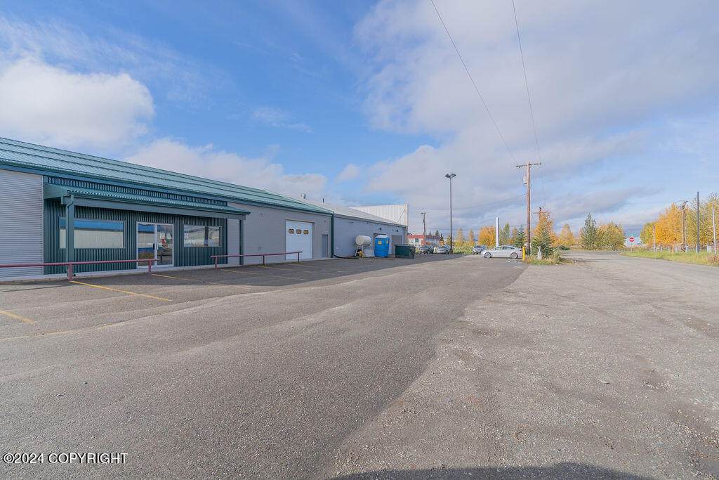 https://bt-photos.global.ssl.fastly.net/alaska/orig_boomver_1_24-12191-2.jpg