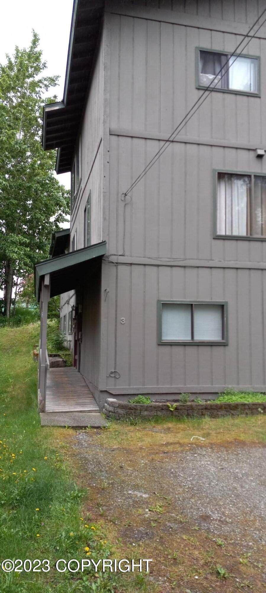 https://bt-photos.global.ssl.fastly.net/alaska/orig_boomver_1_24-7837-2.jpg