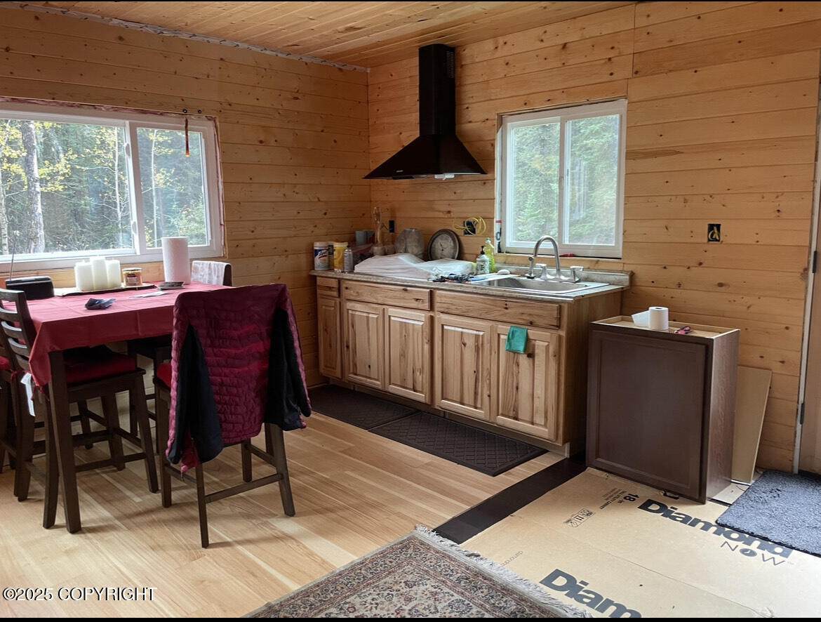 https://bt-photos.global.ssl.fastly.net/alaska/orig_boomver_1_25-12174-2.jpg