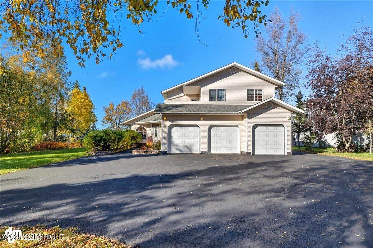 47300 Winridge Avenue - Photo 1