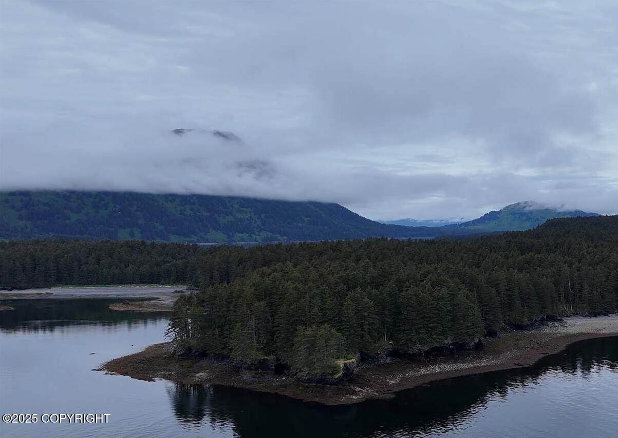 https://bt-photos.global.ssl.fastly.net/alaska/orig_boomver_1_25-8291-2.jpg