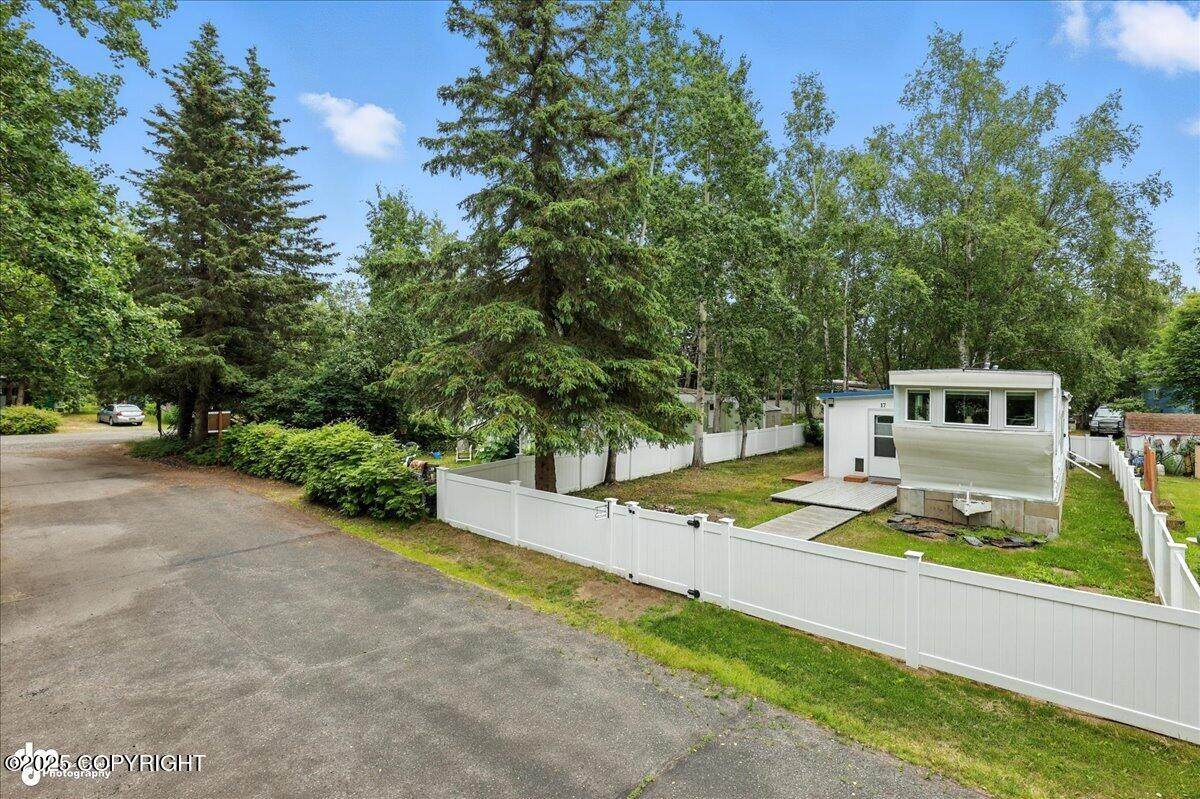 1908 Hillcrest Drive - Photo 1