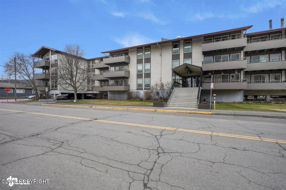 221 7th Avenue - Photo 1