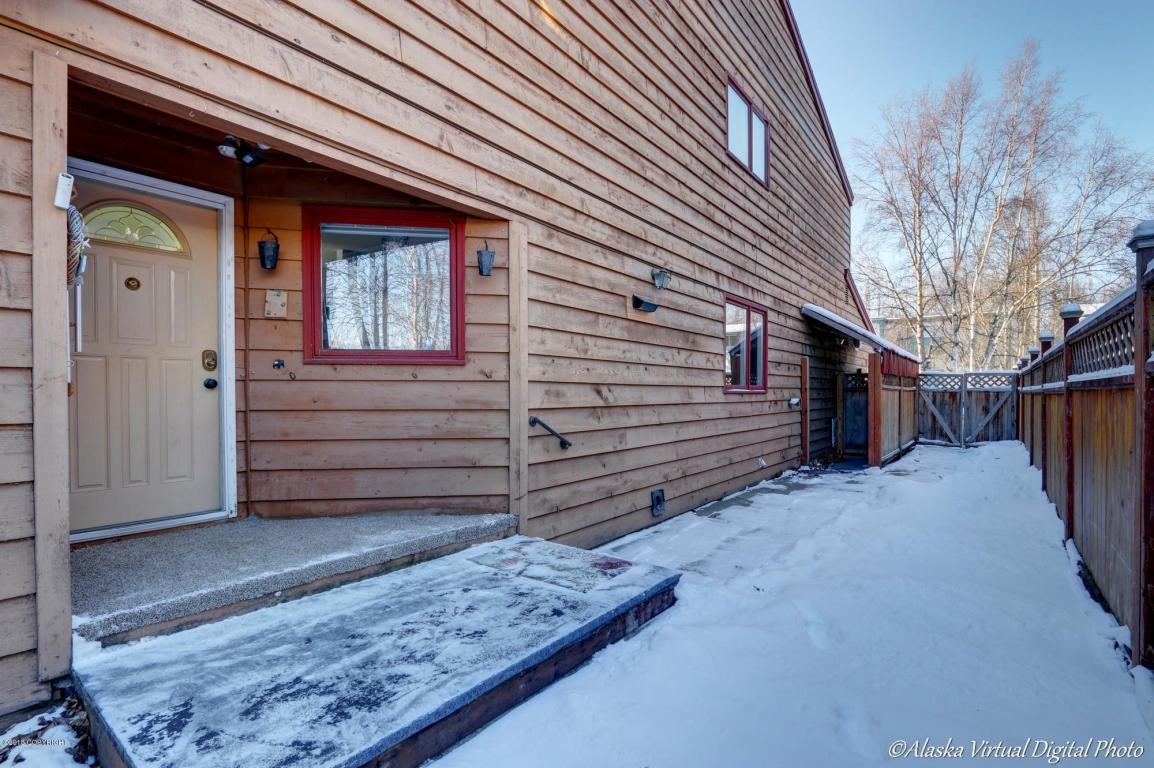 1827 Beaver Place - Photo 1