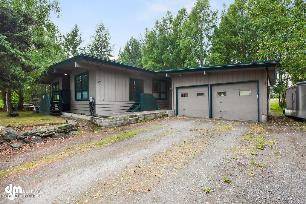8920 Lakehurst Drive - Photo 1