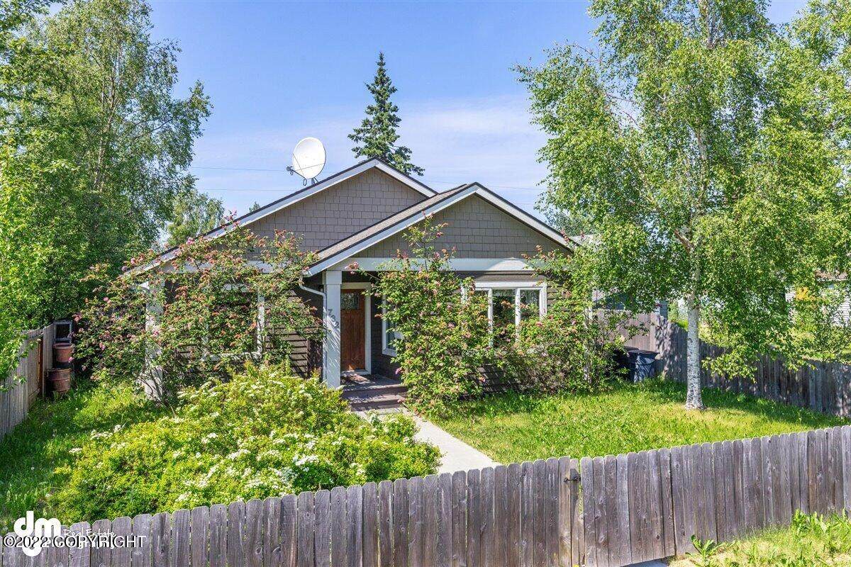732 Bunn Street - Photo 1