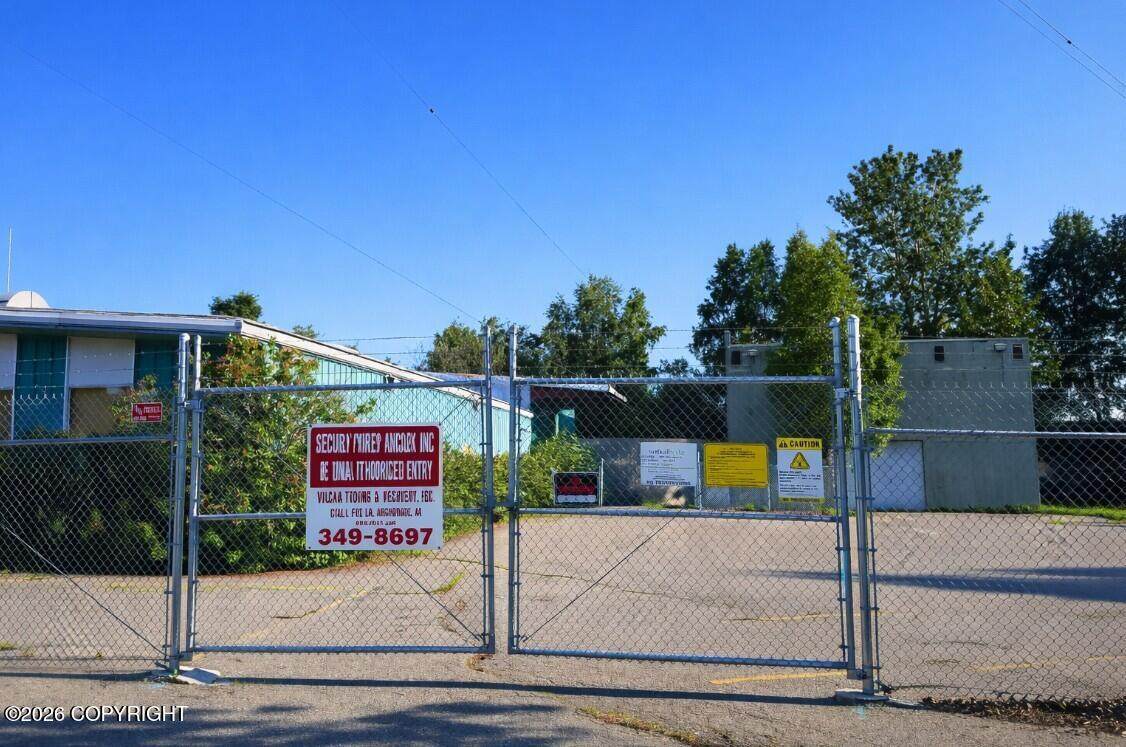 https://bt-photos.global.ssl.fastly.net/alaska/orig_boomver_2_24-1038-2.jpg