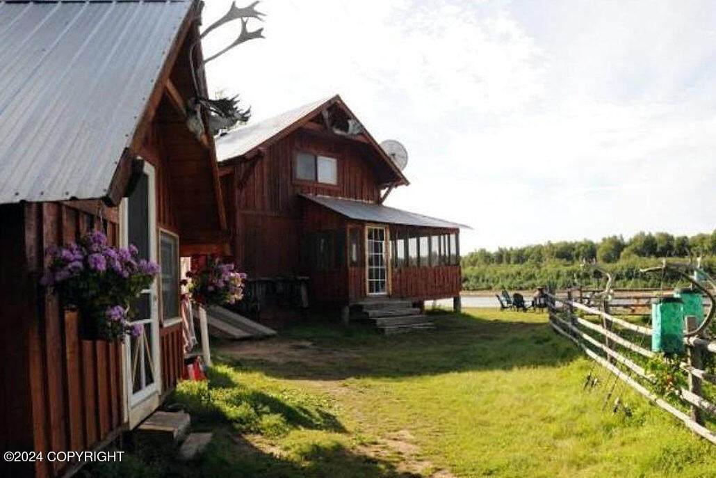 https://bt-photos.global.ssl.fastly.net/alaska/orig_boomver_2_24-14242-2.jpg