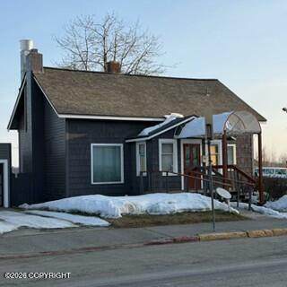 627 3rd Avenue - Photo 1