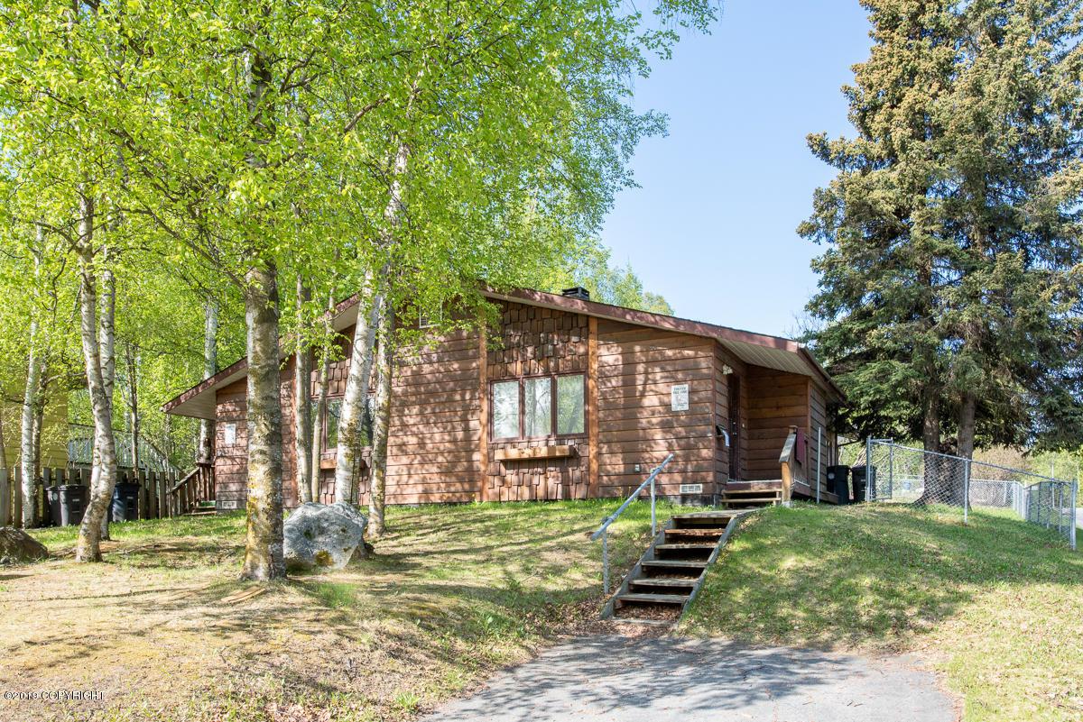 3208 Rosella Street - Photo 1