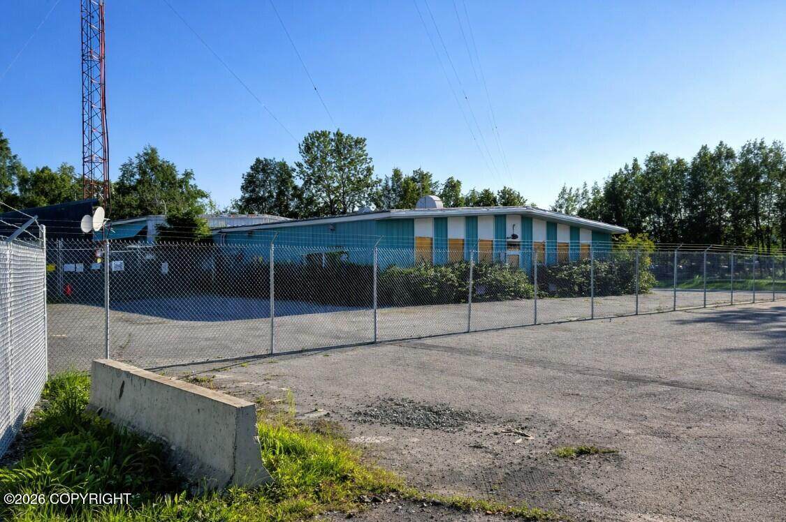 1007 32nd Avenue - Photo 1