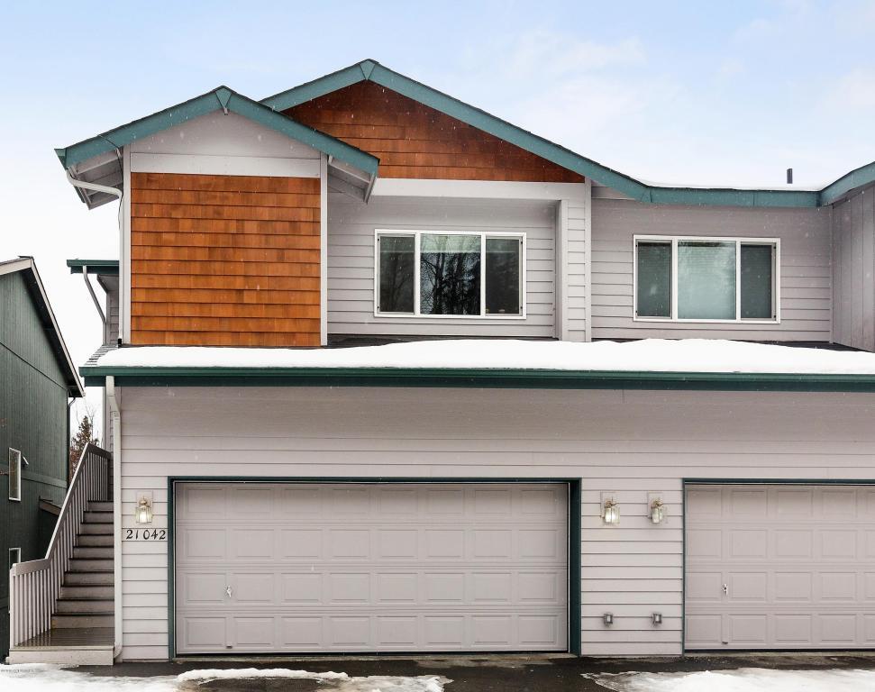 21042 Trailhead Avenue - Photo 1