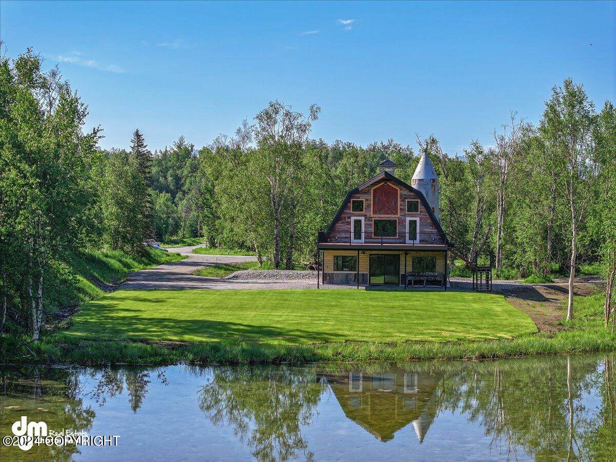 555 Lower Road - Photo 1