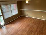 1104 University Street - Photo 3