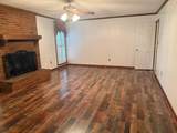 1710 Pineknoll Ln - Photo 11