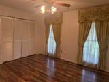 1710 Pineknoll Ln - Photo 22