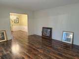 1710 Pineknoll Ln - Photo 9