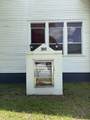 305 Jackson Street S - Photo 2