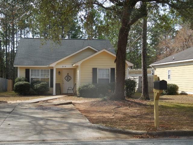 404 Elizabeth Ave - Photo 1