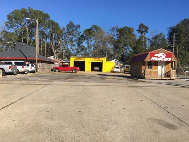 1014 N Slappey Blvd - Photo 1