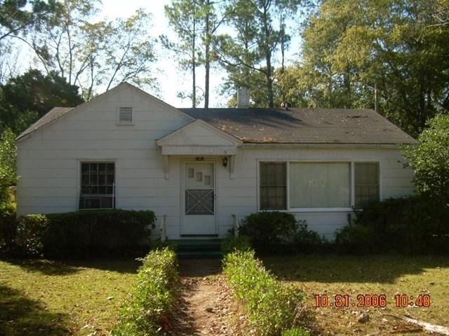 1424 Whitney Avenue W - Photo 1