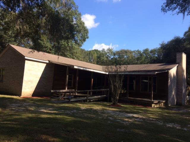 863 Middle Road - Photo 1