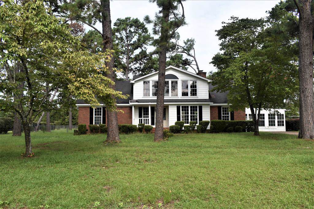 4518 Chateau Drive - Photo 1