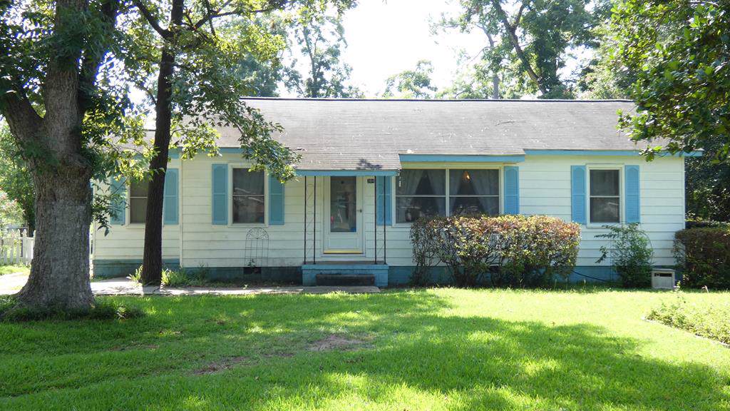 304 Ingleside Drive - Photo 1