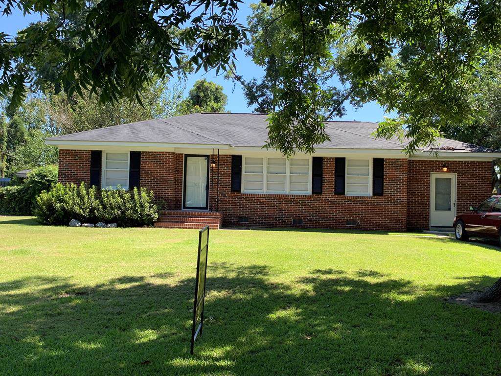 708 16TH AVE - Photo 1