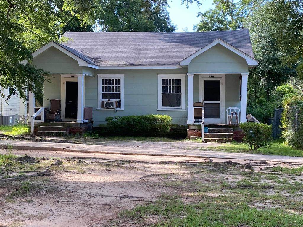 602 Lincoln Avenue W - Photo 1