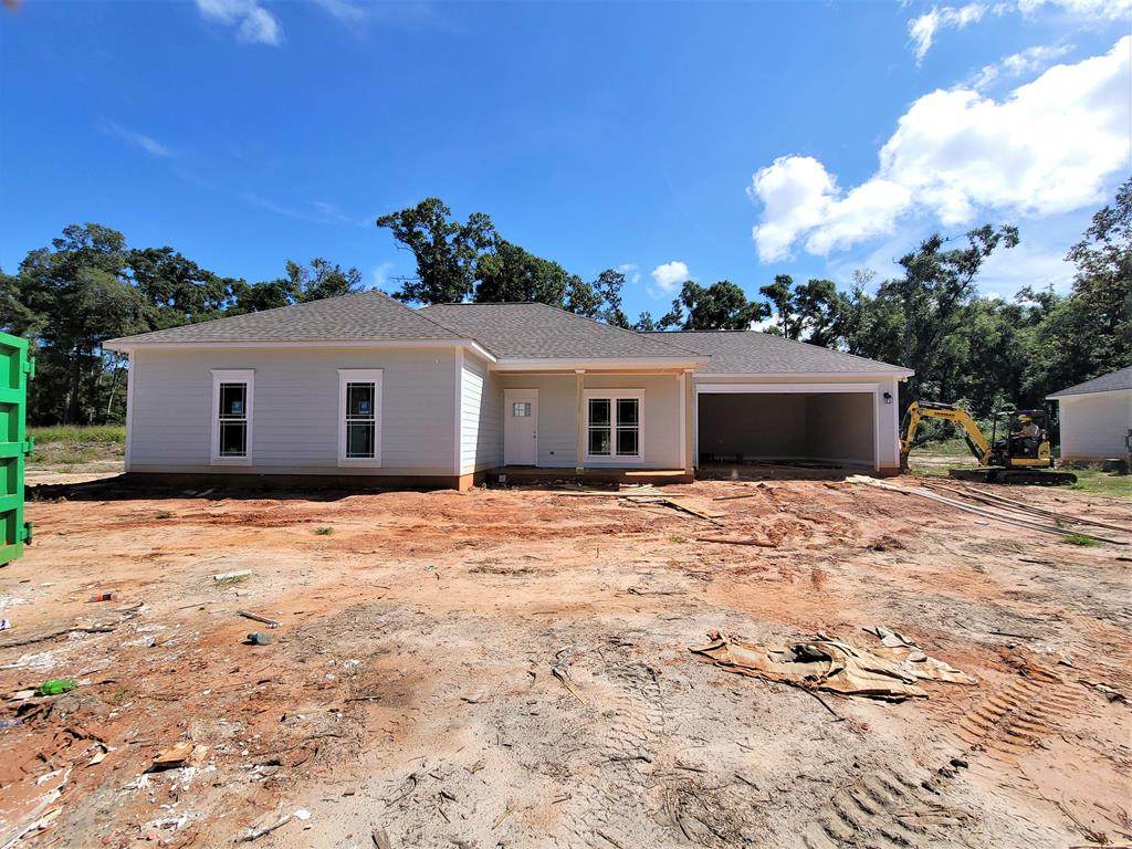 201 Creekside Drive - Photo 1