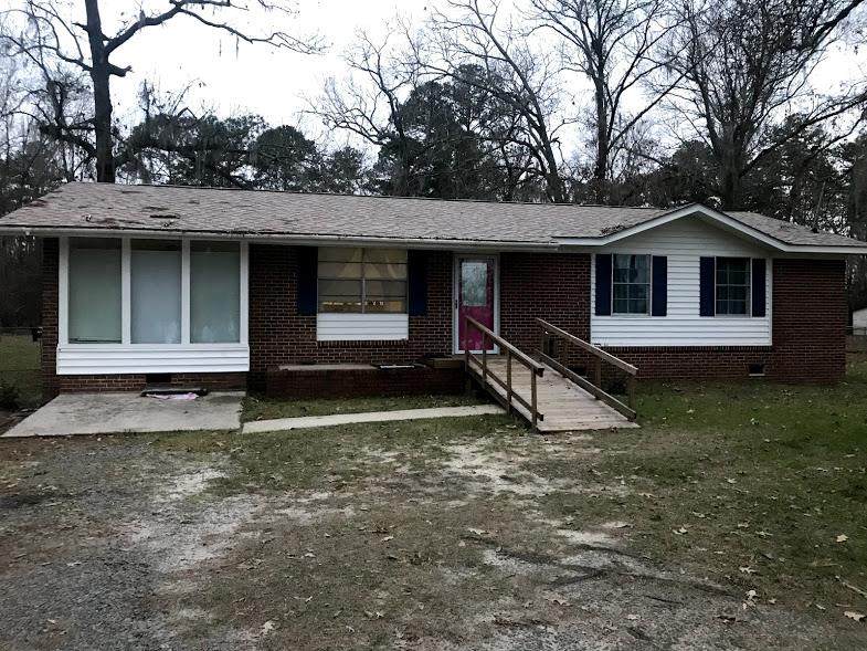 640 Flintside Drive - Photo 1