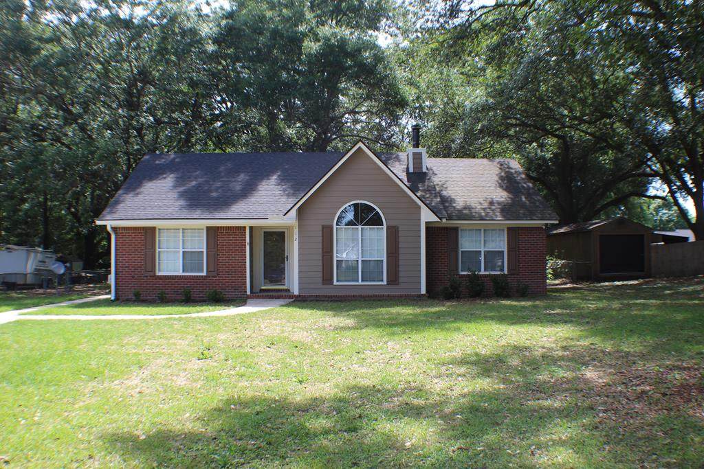 112 Colee Court - Photo 1