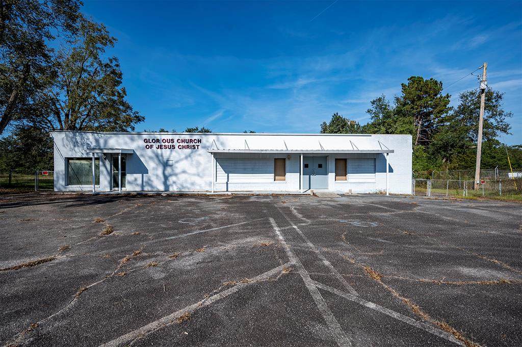 2715 Sylvester Road - Photo 1