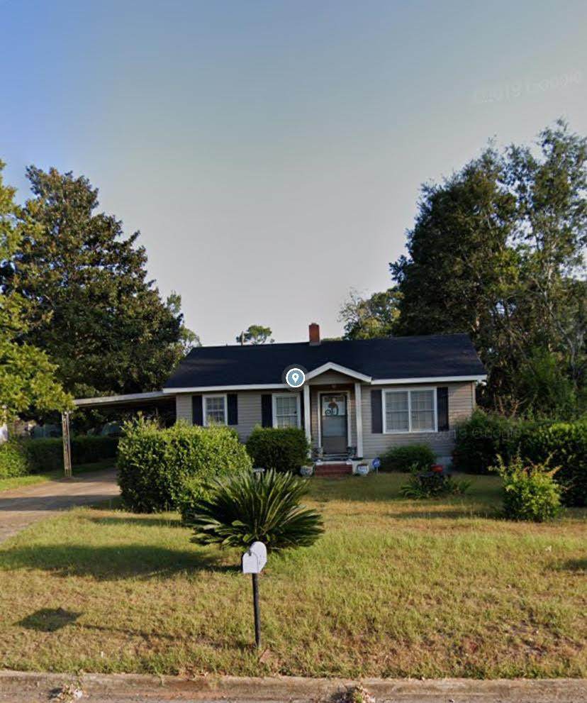 1711 Lincoln - Photo 1