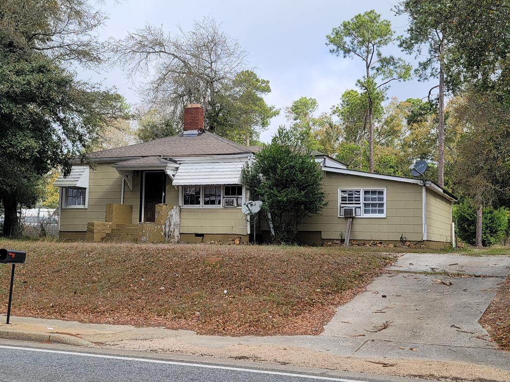 1513 Gordon Avenue - Photo 1