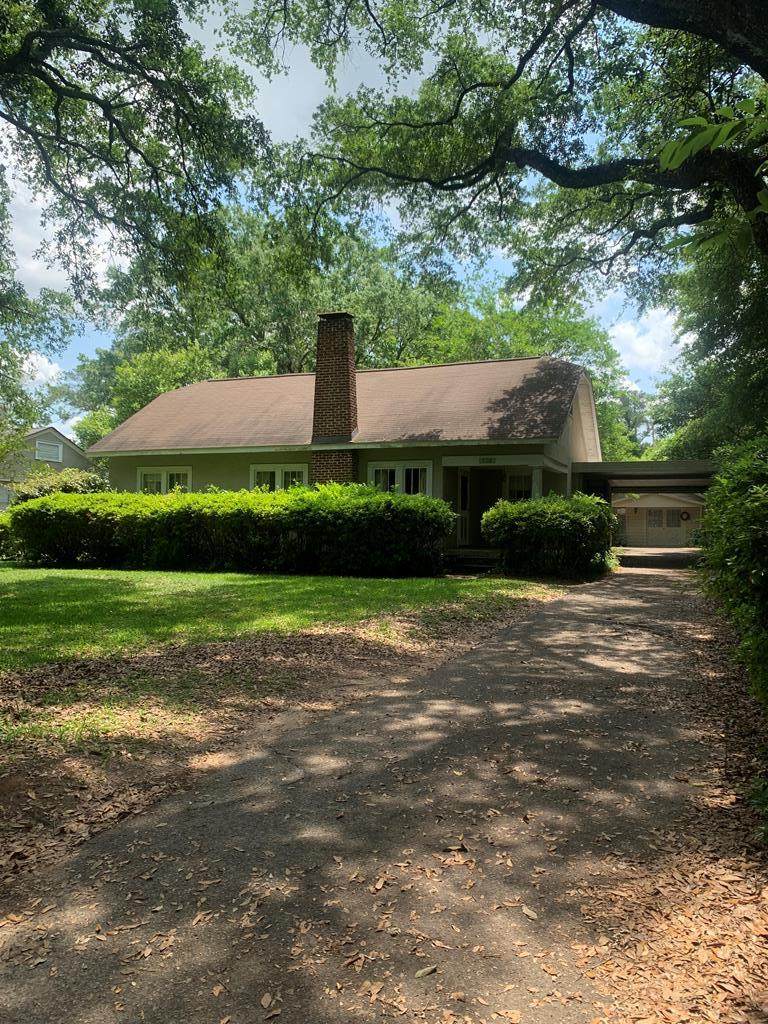 1608 Maryland Drive - Photo 1