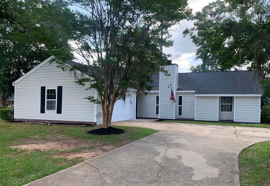 702 Indian Creek Dr - Photo 1