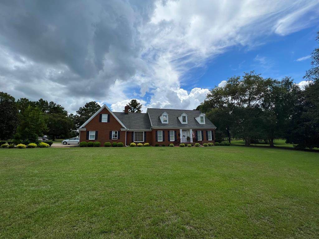 451 Lakewood Drive - Photo 1