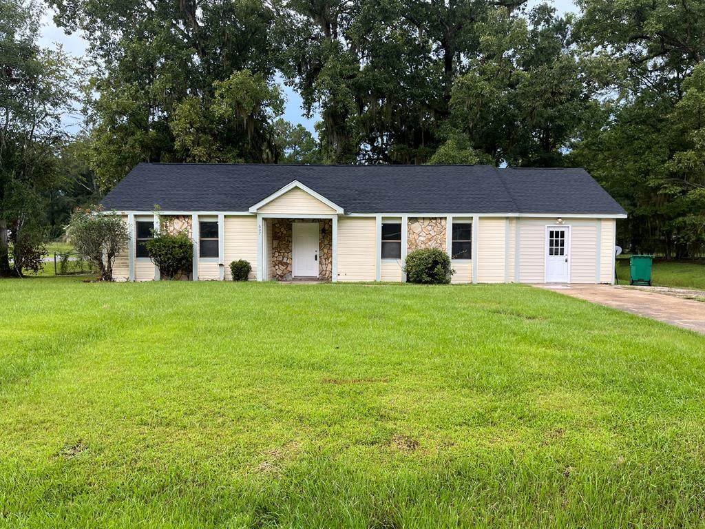 607 Bison Ln - Photo 1