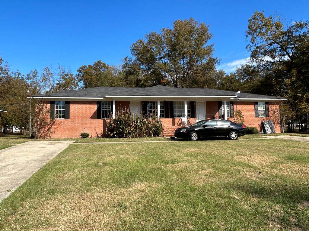 409 Wells Ave - Photo 1