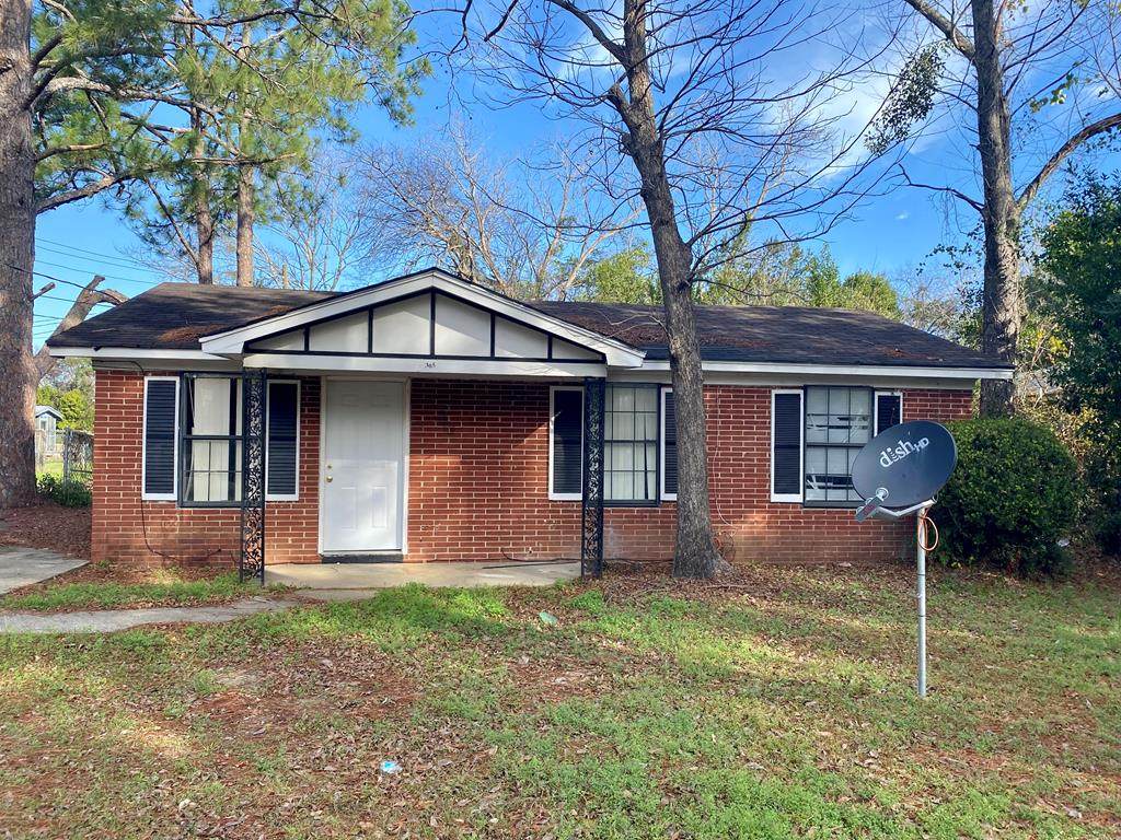 305 Gaines Ave, - Photo 1