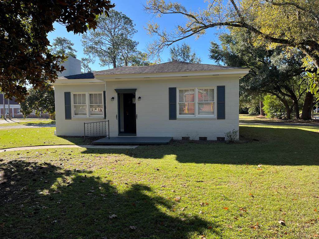 1108 Third Ave - Photo 1