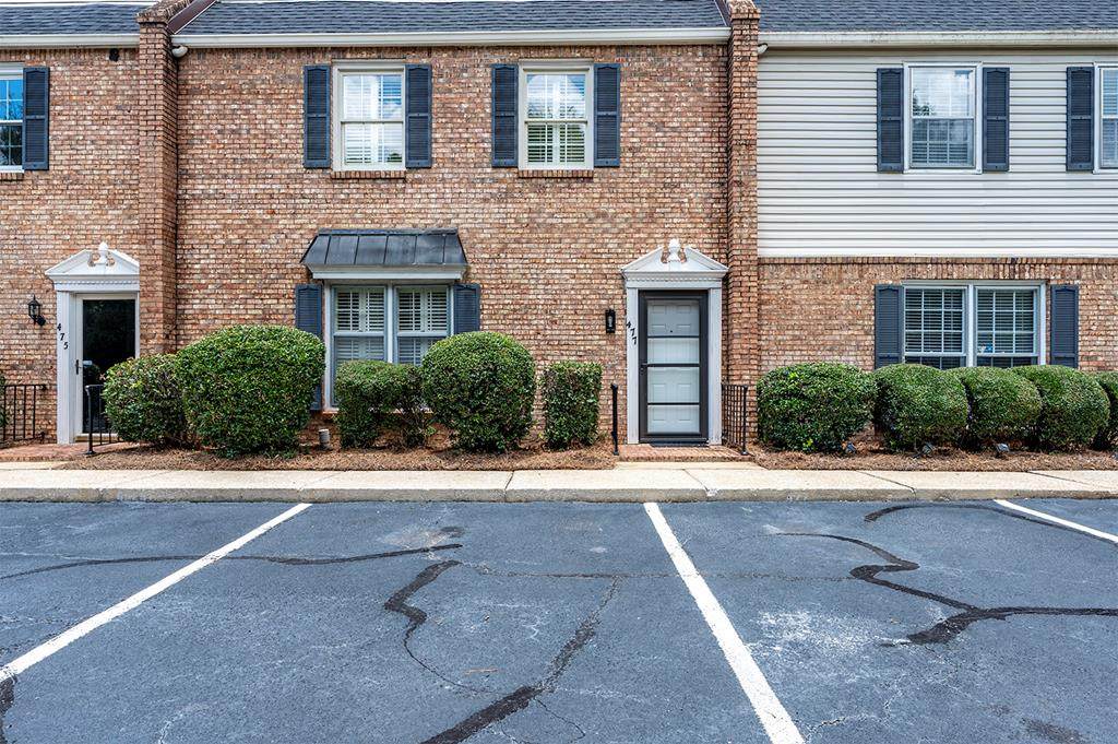 477 Kingswood Court - Photo 1