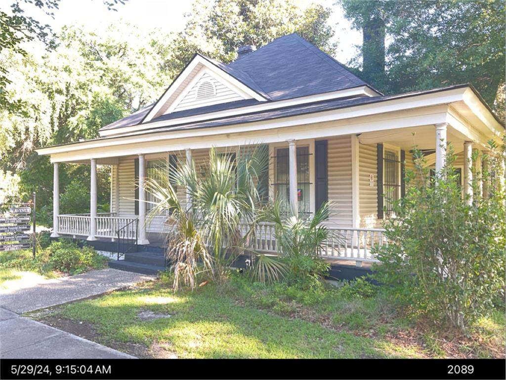 611 Pine Ave - Photo 1