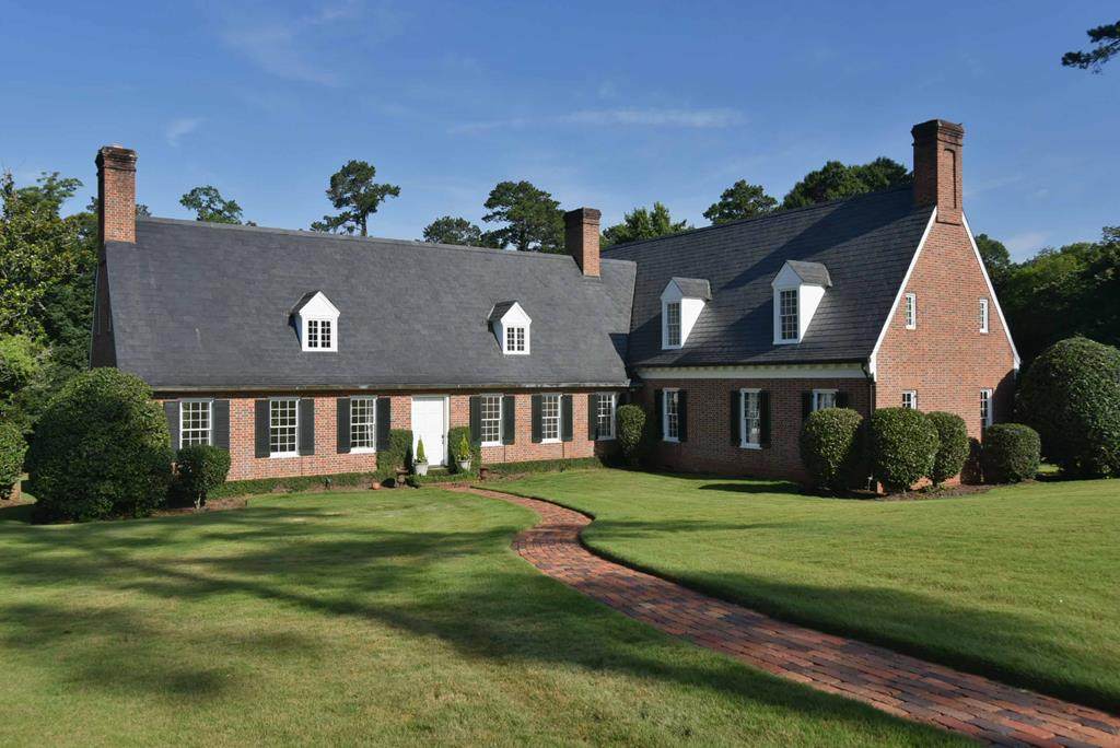 1207 Pinecrest Dr - Photo 1