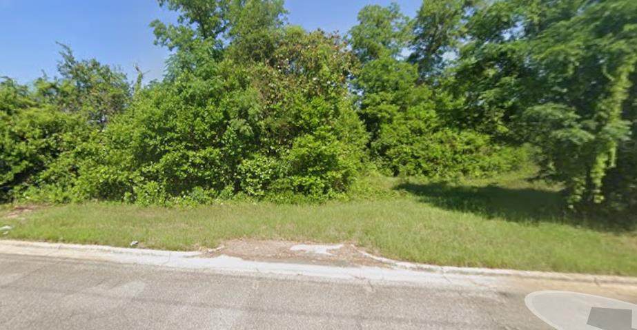 713 Martin Luther King Jr Drive - Photo 1