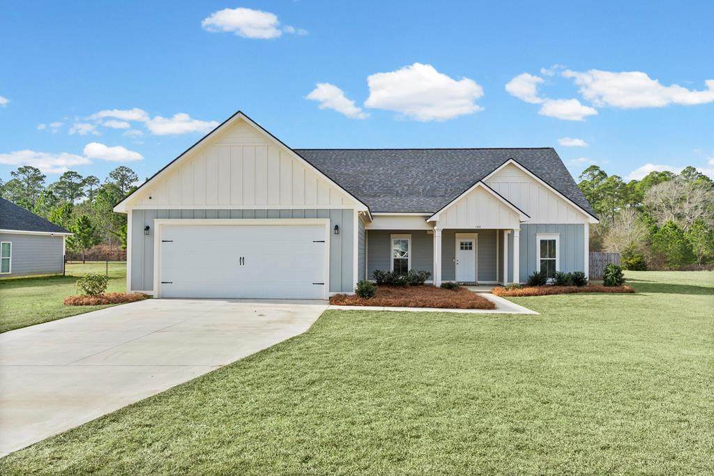 144 Scarlet Way - Photo 1