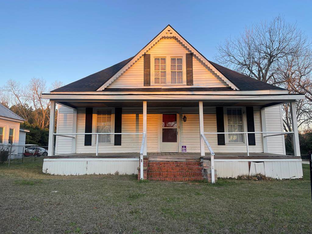 181 Walnut St - Photo 1
