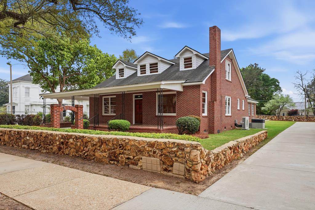 410 Society Avenue W - Photo 1